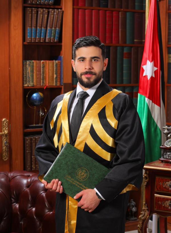 محمد وجدي كريشان  ..  مبارك التخرج من جامعة الحسين بن طلال