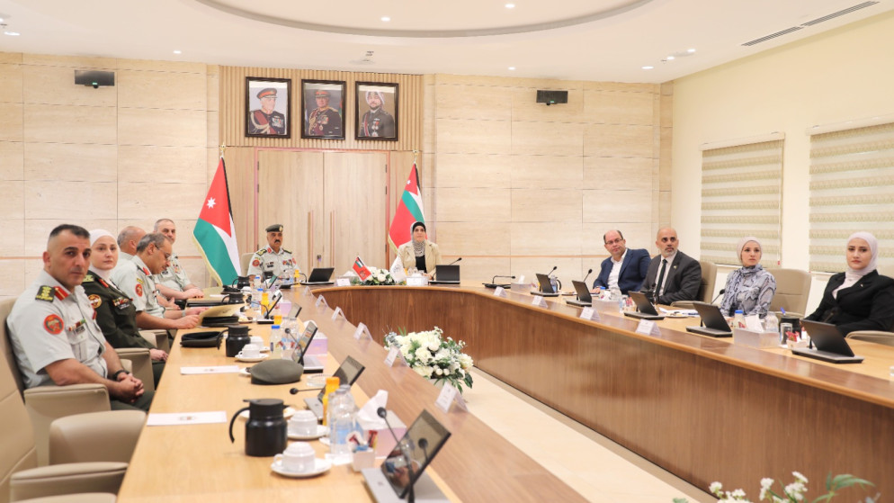 توقيع مذكرة تفاهم بين القوات المسلحة والمؤسسة العامة للغذاء والدواء 