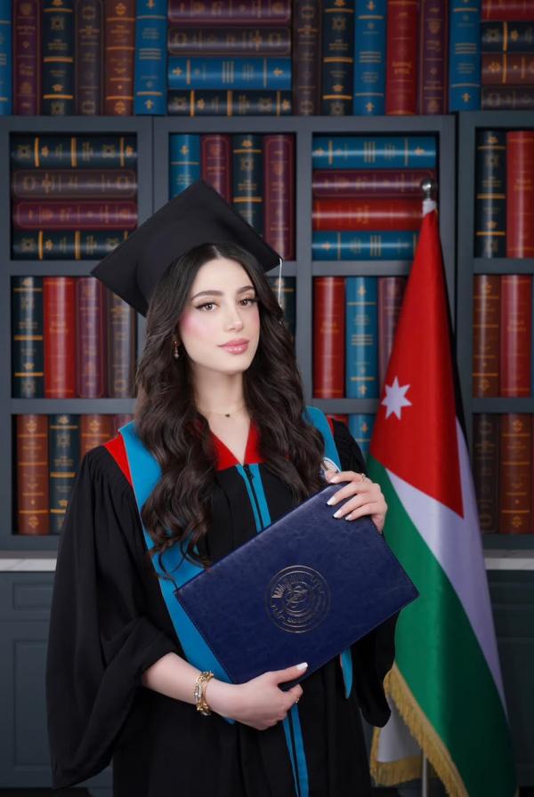 الدكتورة رنا عاطف عضيبات  ..  مبارك التخرج