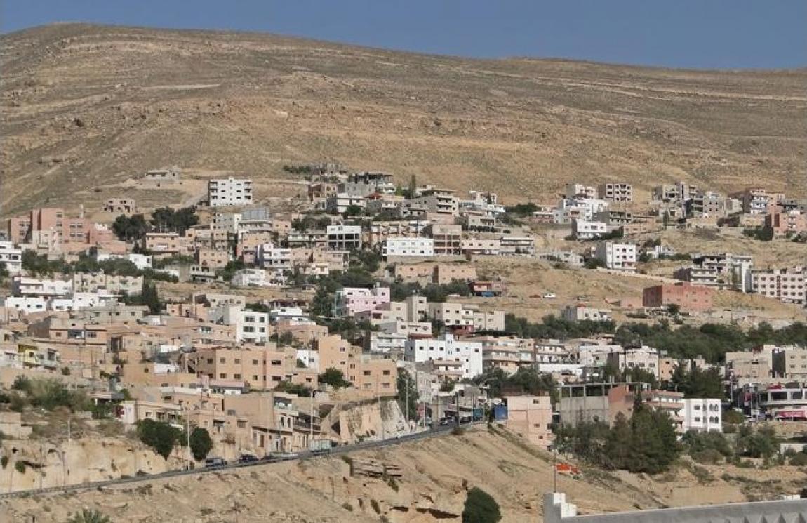 الأراضي تتقدم بطلب استملاك أراضٍ لتنفيذ طريق أذرح – البيطار ووادي موسى