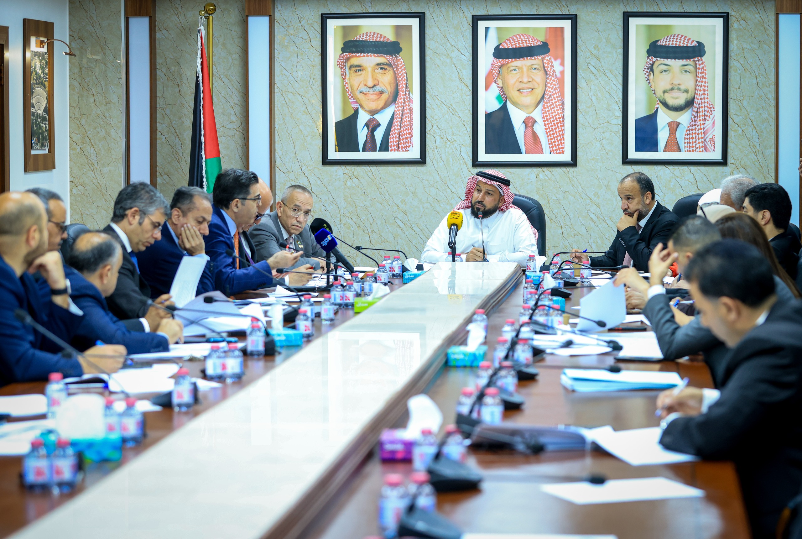 "التعليم النيابية" تستمع لمقترحات رؤساء الجامعات ونواب رؤساء  جامعات حول مشروع القانون المعدّل لقانون الجامعات الأردنية لسنة 2026