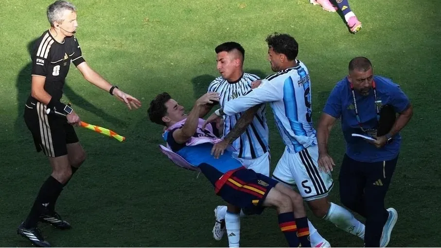 الأرجنتين تُسجّل "أسوأ سلوك أخلاقي" في تاريخ المونديال