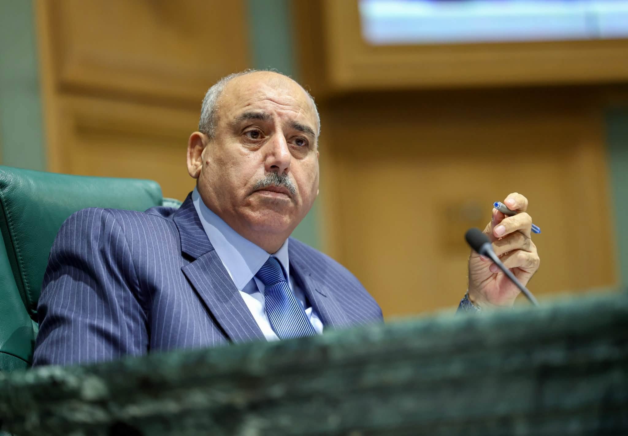 رئيس النواب يعتذر للنائب الشيشاني