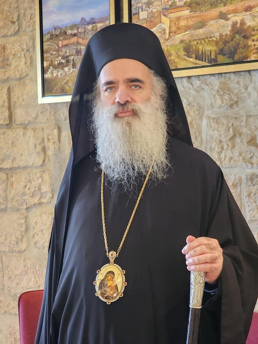 المطران حنا عطالله لـ "أخبار اليوم " : القدس كلها مستهدَفة والمقدسات المسيحية والإسلامية في خطر